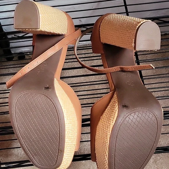 NWB Jessica Simpson Ginger Cookie Juba Calf Pisila Sandals Size 11M - Picture 6 of 6